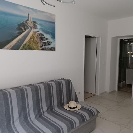 Apartman Val 1 Novigrad  ภายนอก รูปภาพ