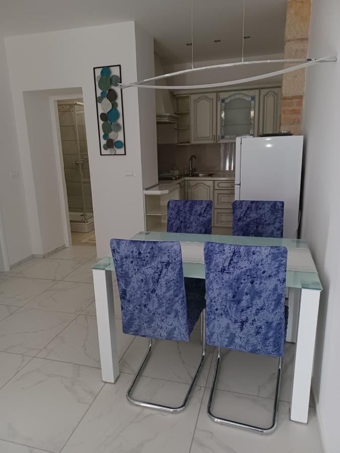Apartman Val 1 Novigrad  ภายนอก รูปภาพ